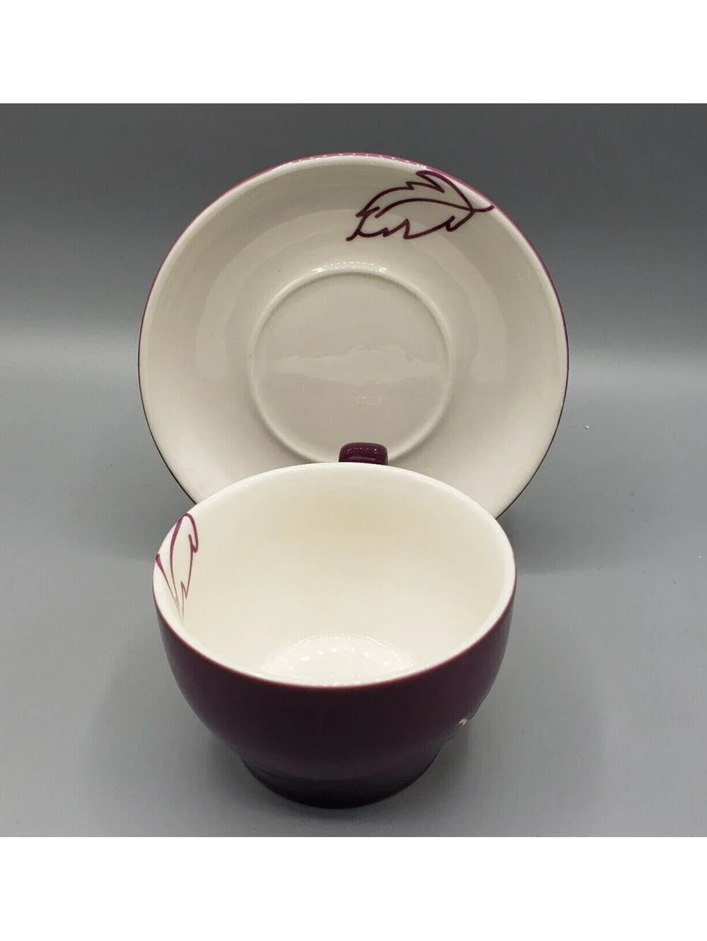 Starbucks Plum Embossed White Leaf  Teacup & Saucer 10oz 2007 Coffee Cup Mug Tea